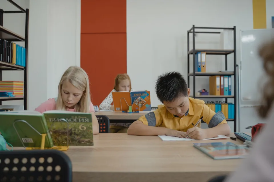 Sinh viên học tiếng Anh tại Cơ Sở Maris English